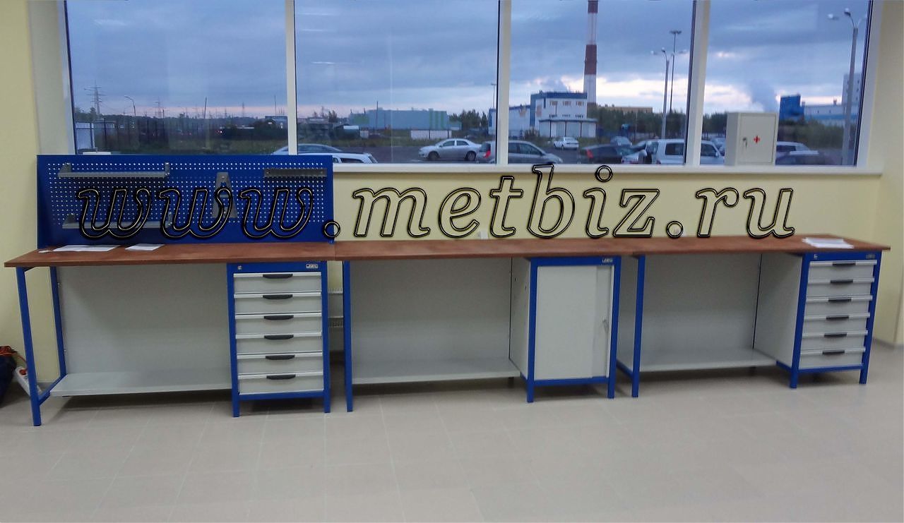 Верстаки столярные на металлическом каркасе Верстаки столярные на металлическом каркасе