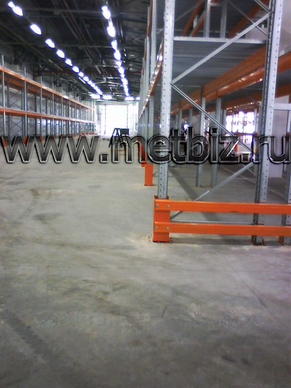 Фронтальные стеллажи с решётчатым настилом_2 Фронтальные стеллажи с решётчатым настилом_2