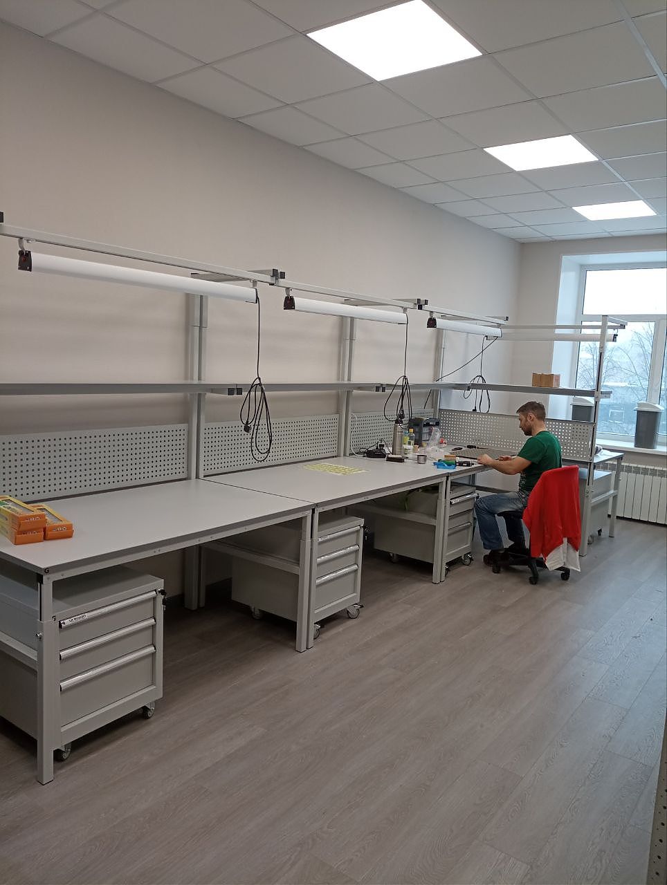 Металлический стол промышленного назначения СП и тумба металлическая ТП-3 Металлический стол промышленного назначения СП и тумба металлическая ТП-3