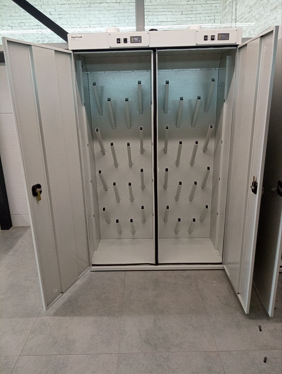 Сушильные шкафы для одежды и обуви Сушильные шкафы для одежды и обуви