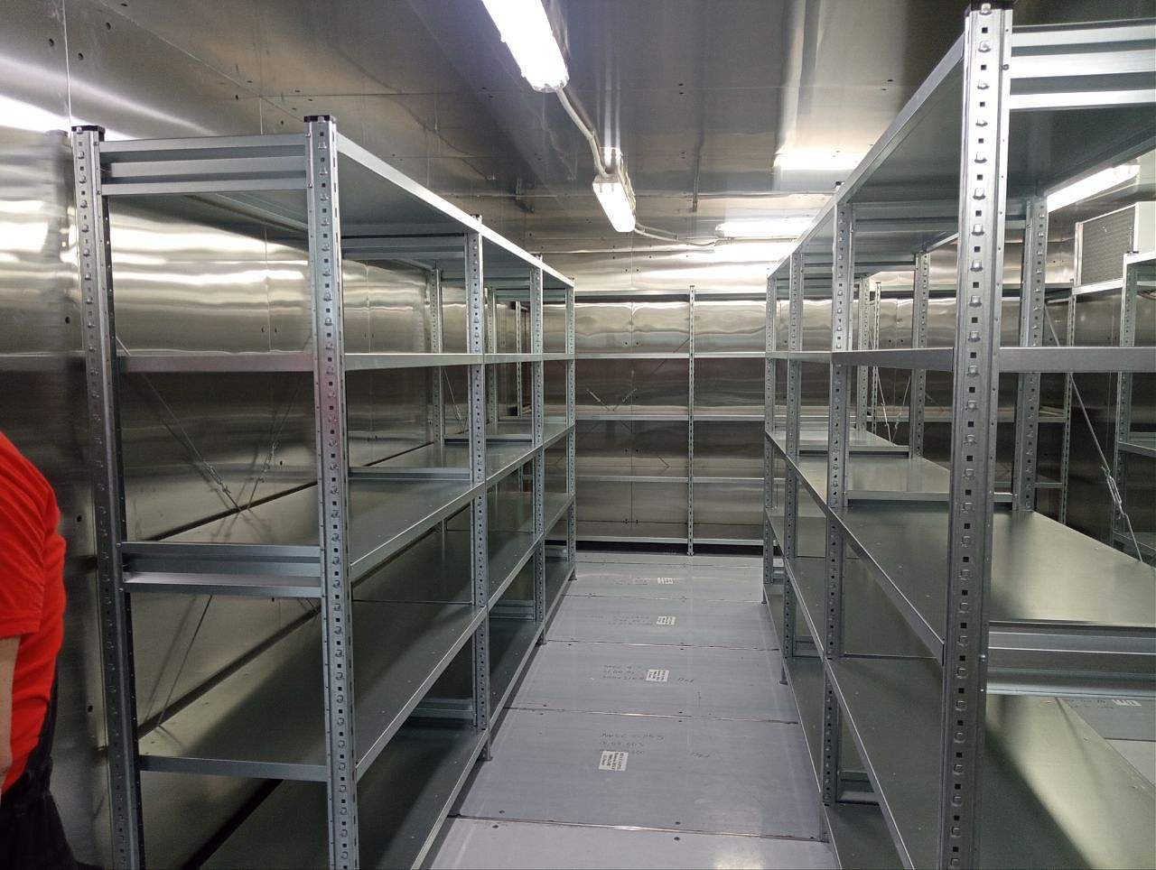 Оцинкованные стеллажи СТ-031 Оцинкованные стеллажи СТ-031