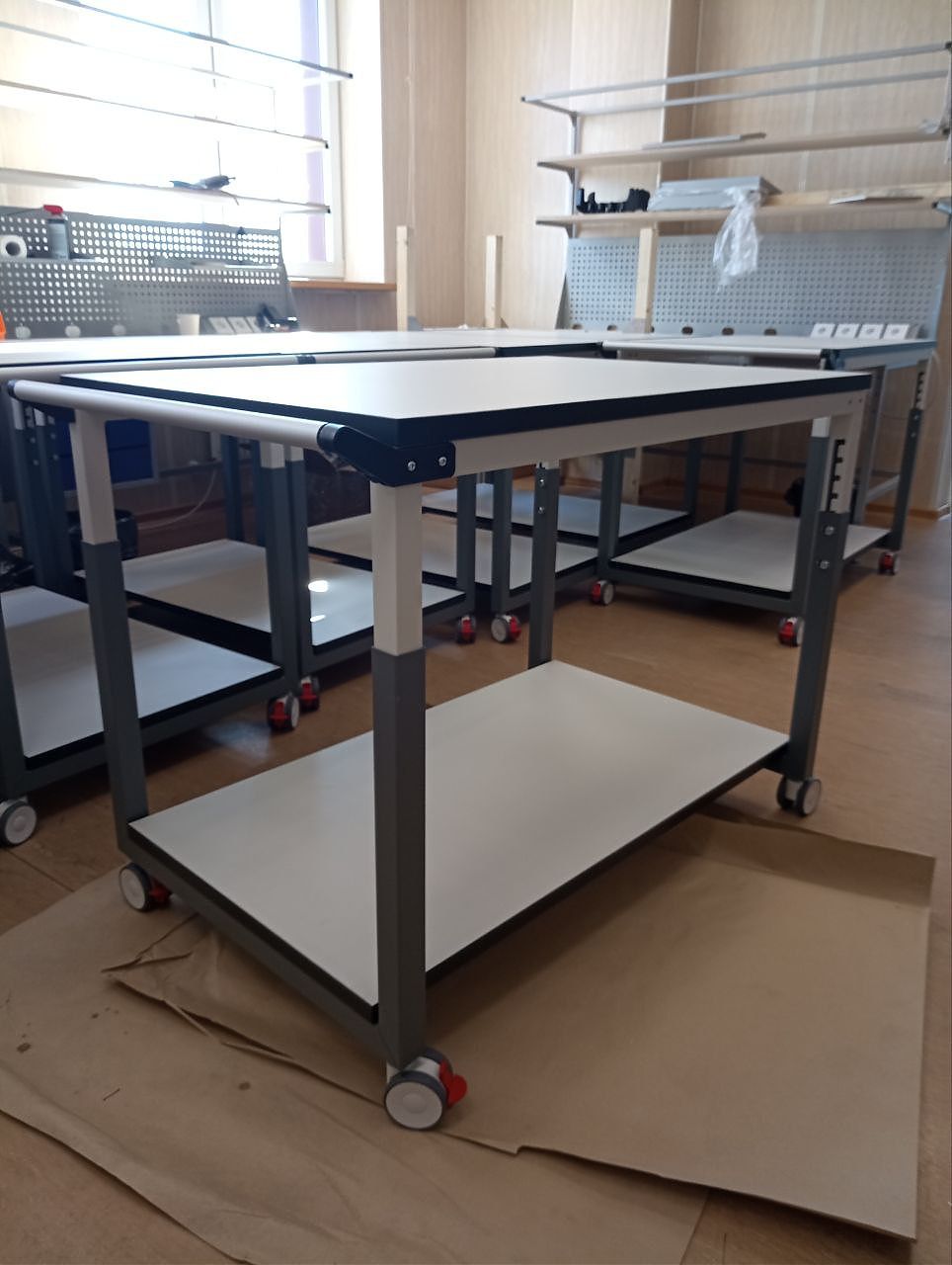 Стол подкатной СР-М-100 Стол подкатной СР-М-100