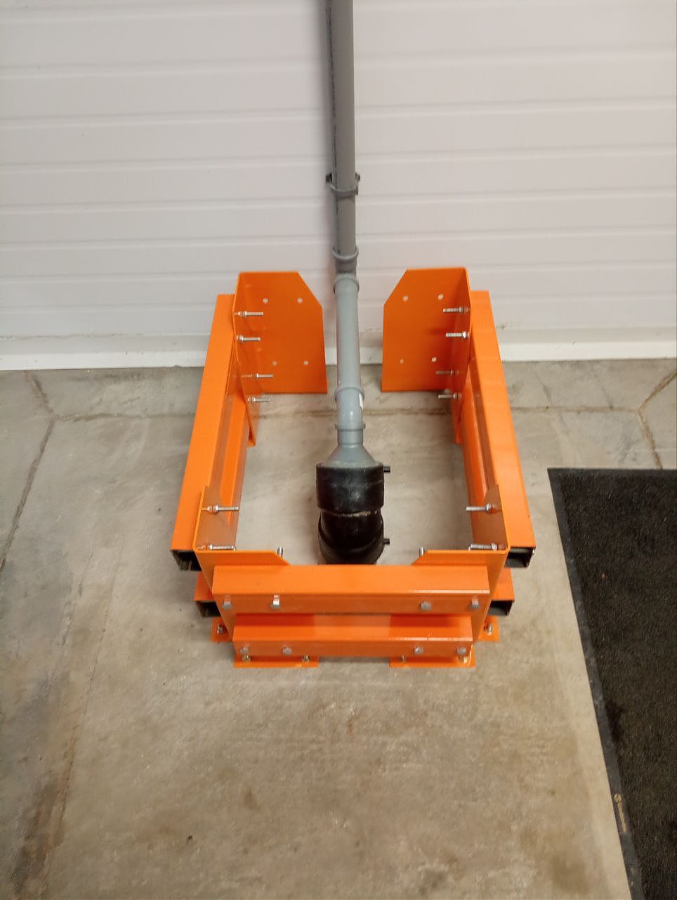 Установка защиты конструктивных и инженерных систем здания, перегородок Установка защиты конструктивных и инженерных систем здания, перегородок