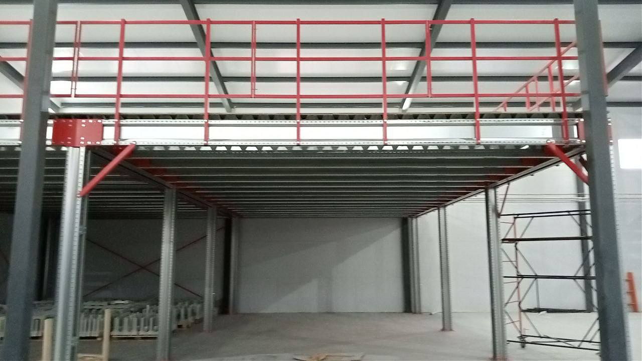 Мезонинный стеллаж Мезонинный стеллаж