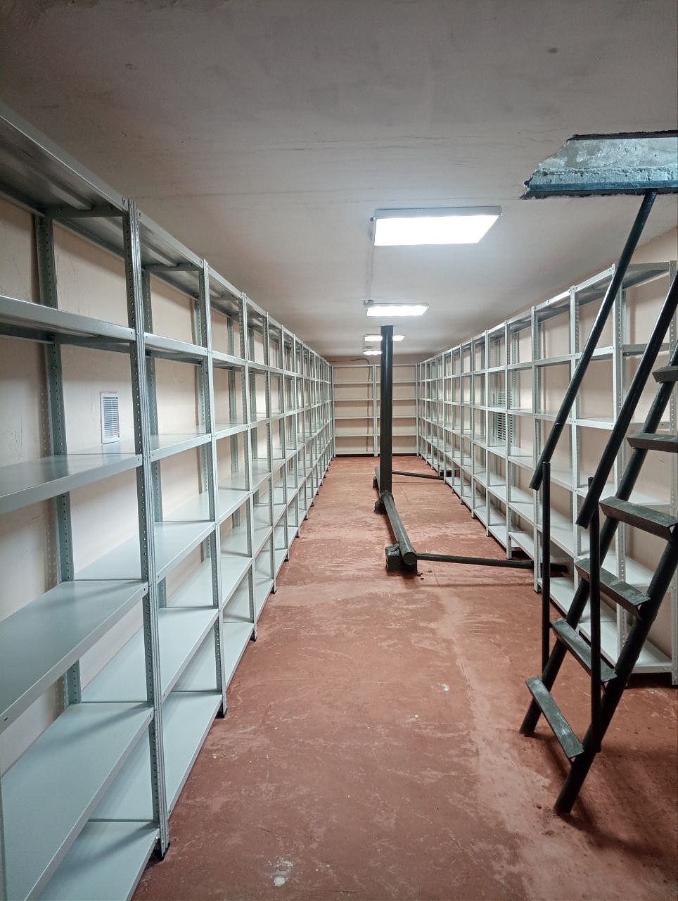 Полочные стеллажи Полочные стеллажи