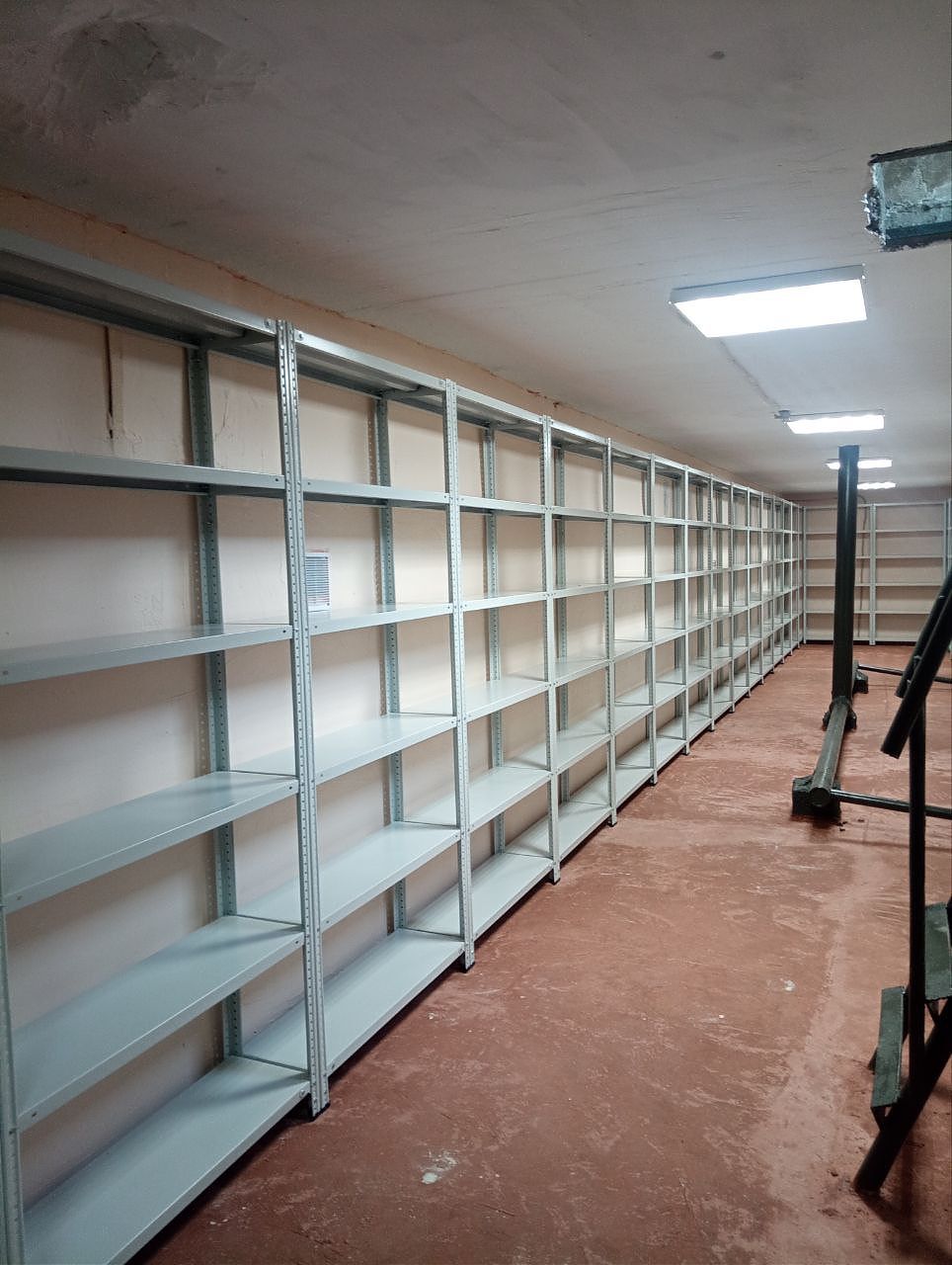 Полочные стеллажи Полочные стеллажи